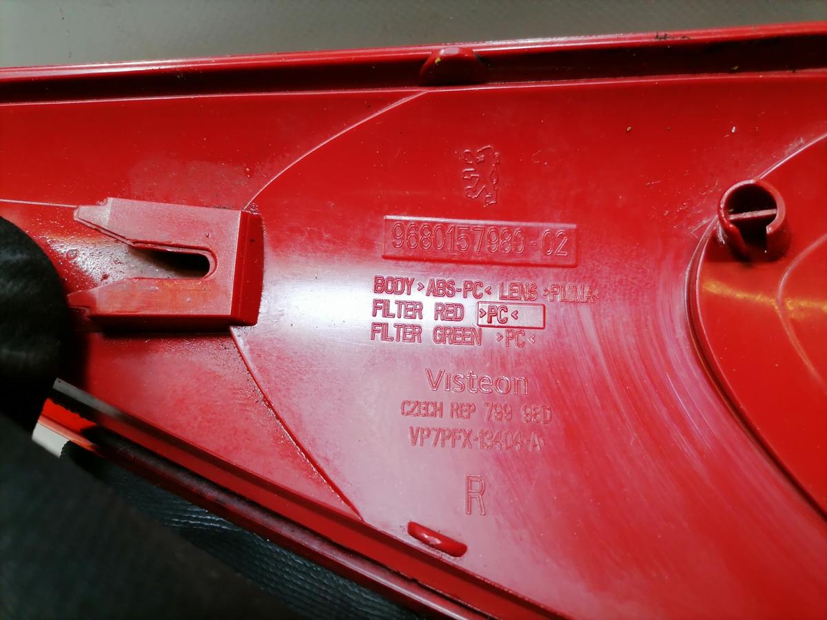 Peugeot 207SW original R&uuml;cklicht R&uuml;ckleuchte Schlussleuchte rechts Kombi Bj.2008